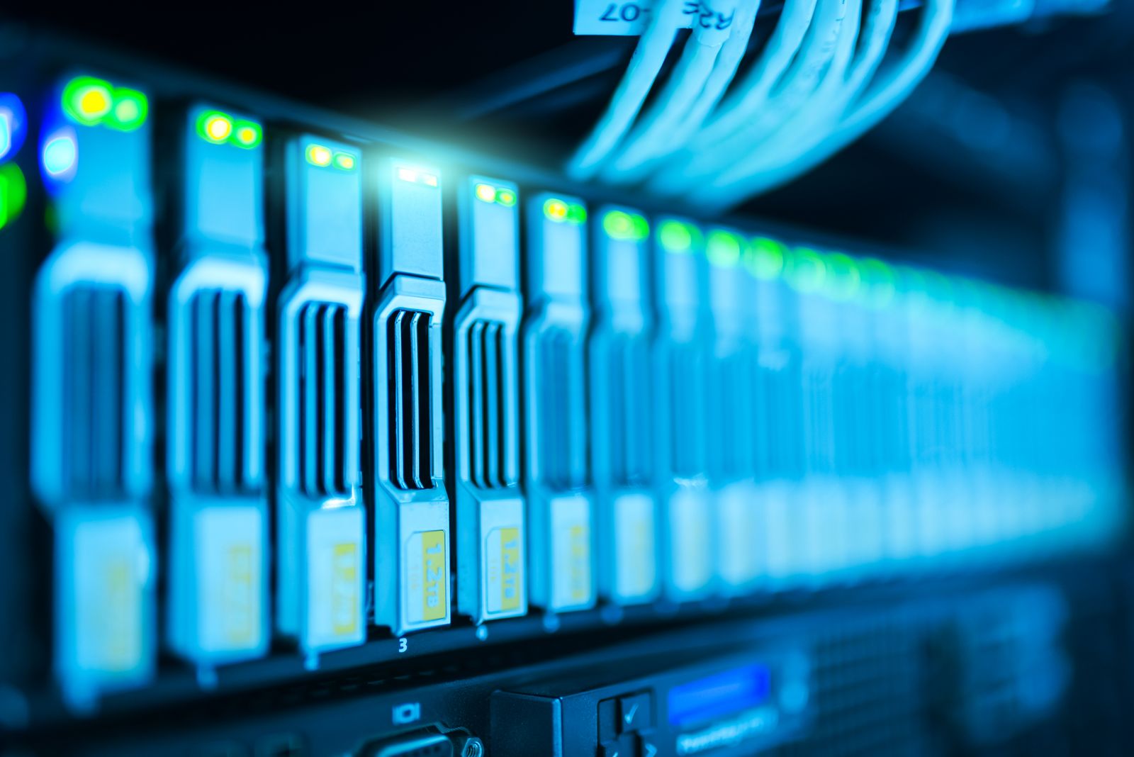 Private Bandwidth · Low Latency · High Reliability